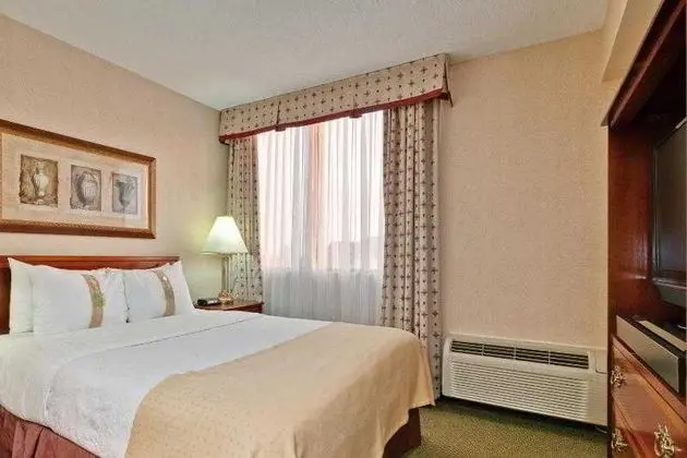 Holiday Inn Express Mississauga Toronto Southwest
