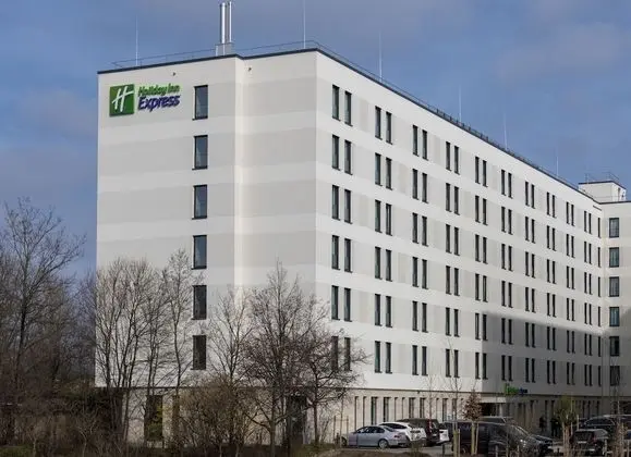 Holiday Inn Express Munich North, an IHG Hotel - Dış Mekan
