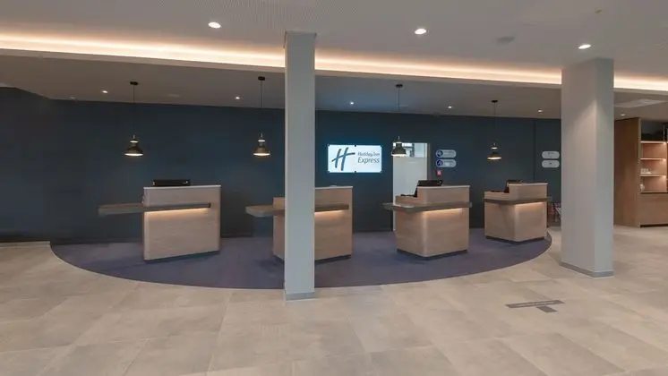 Holiday Inn Express Munich North, an IHG Hotel - Lobi