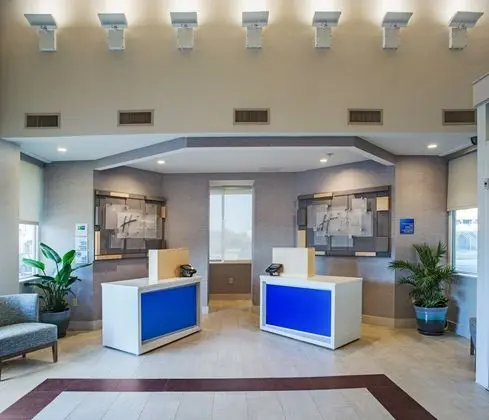 Holiday Inn Express Nags Head Oceanfront - Lobi