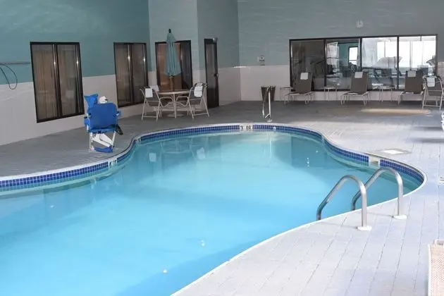 Holiday Inn Express Newell-Chester WV - Öne Çıkan Resim