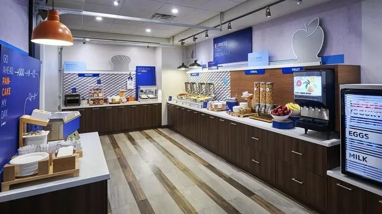 Holiday Inn Express Niagara-On-The-Lake - Yeme / İçme