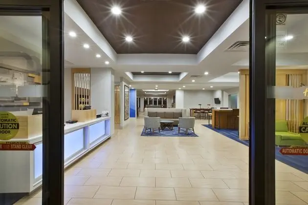 Holiday Inn Express Niles