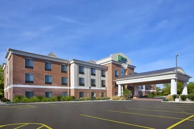 Holiday Inn Express Niles