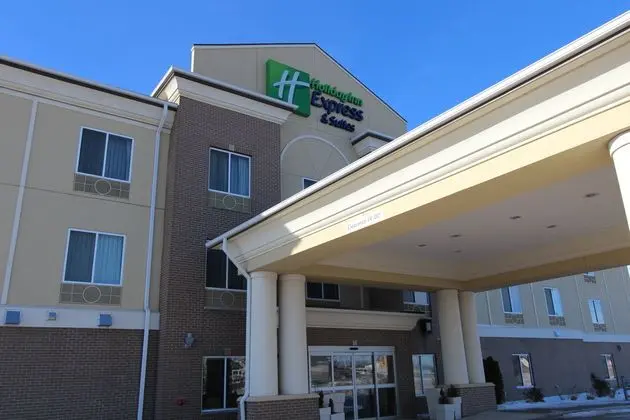 Holiday Inn Express Northwood - Genel