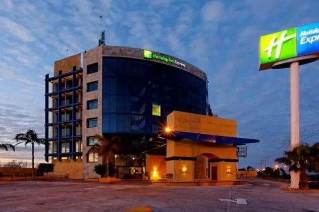 Holiday Inn Express Nuevo Laredo - Genel