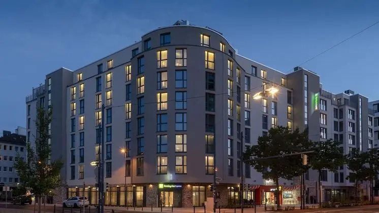 Holiday Inn Express Offenbach, an IHG Hotel - Dış Mekan