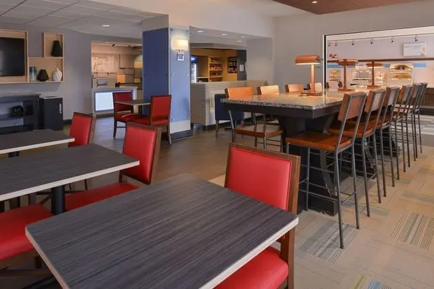 Holiday Inn Express Olean - Dış Mekan