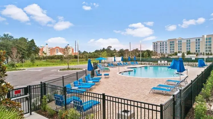 Holiday Inn Express Orlando - Lk Buena Vista Area - Havuz