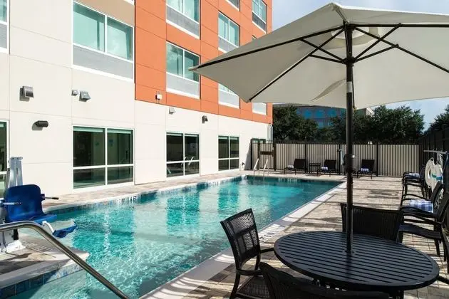 Holiday Inn Express Orlando - South Park, an IHG Hotel - Havuz