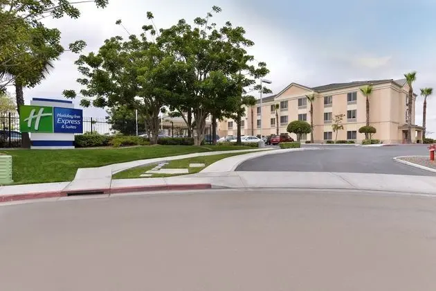 Holiday Inn Express Otay Mesa - Dış Mekan