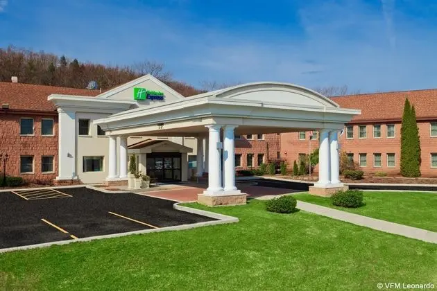 Holiday Inn Express Owego 
