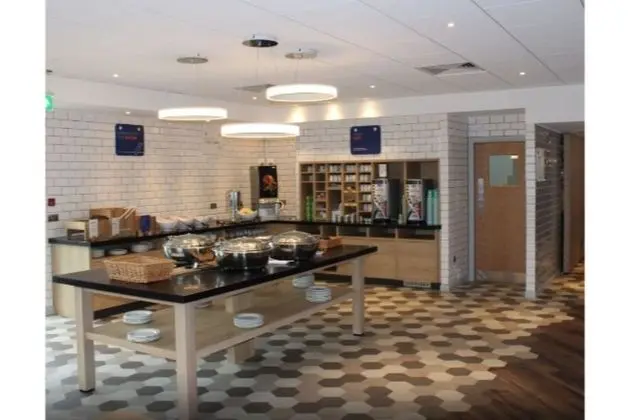 Holiday Inn Express Oxford - Kassam Stadium