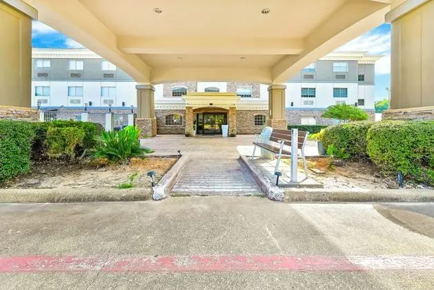 Holiday Inn Express Palestine - Dış Mekan