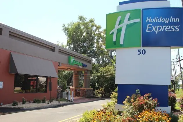 Holiday Inn Express Paramus