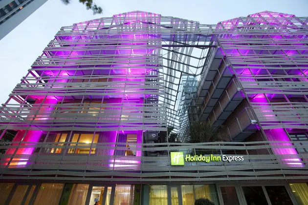 Holiday Inn Express Paris-Canal de la Villette, an IHG Hotel