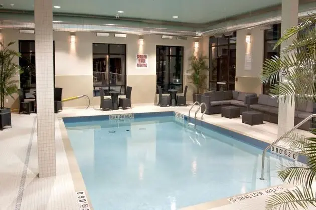 Holiday Inn Express Pembroke - Havuz
