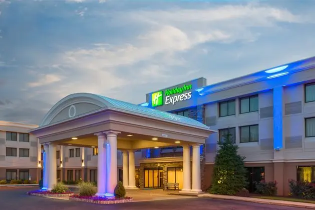 Holiday Inn Express Philadelphia NE Bensalem