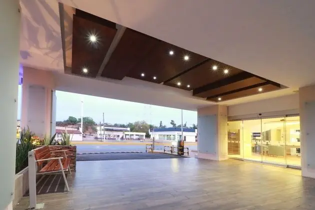 Holiday Inn Express Piedras Negras, an IHG Hotel - Dış Mekan
