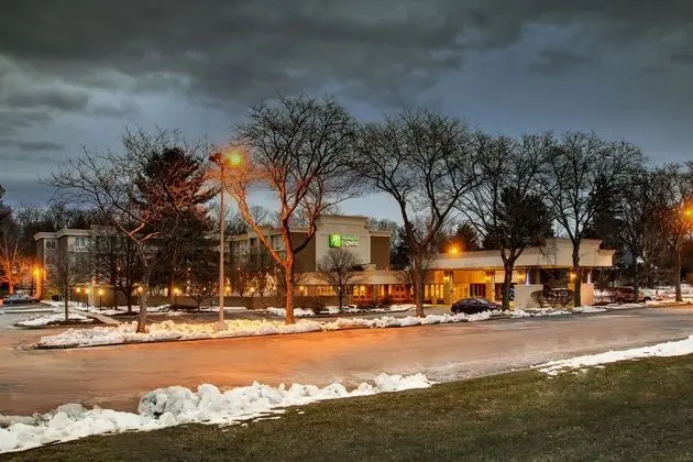 Holiday Inn Express Poughkeepsie - Dış Mekan