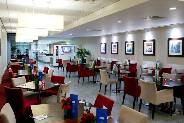 Holiday Inn Express Rotherham North, an IHG Hotel - Yerinde Yemek