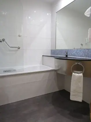 Holiday Inn Express Sant Cugat - Banyo Özellikleri