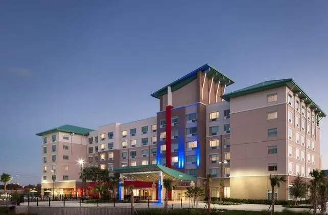 Holiday Inn Express Seaworld
