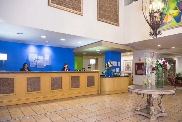 Holiday Inn Express Silao Aeropuerto Bajio - Lobi