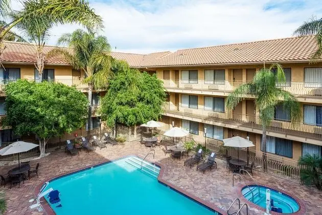 Holiday Inn Express Simi Valley