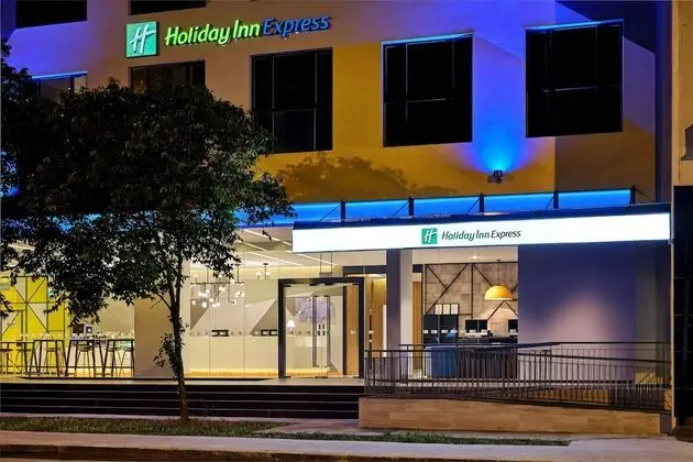 Holiday Inn Express Singapore Serangoon, an IHG Hotel - Dış Mekan