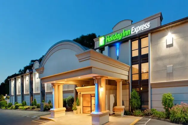 Holiday Inn Express Southington