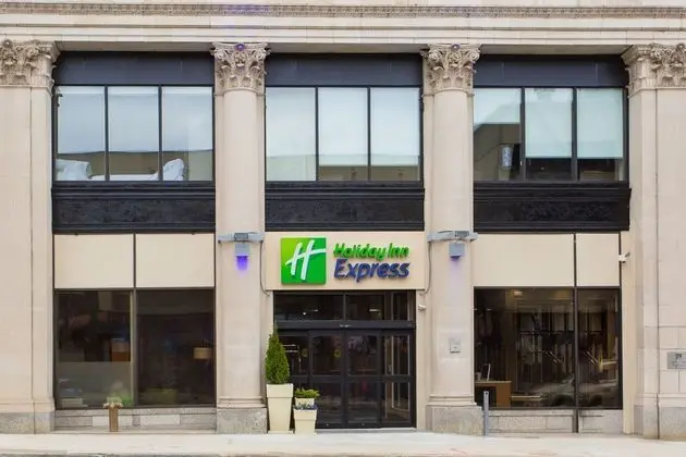 Holiday Inn Express Springfield Downtown - Dış Mekan
