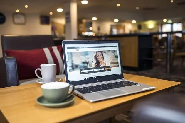 Holiday Inn Express Stafford, an IHG Hotel - Yerinde Yemek
