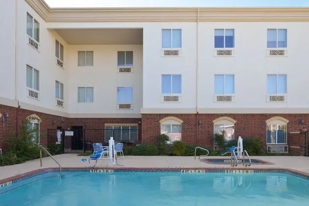 Holiday Inn Express and Suites Abilene Mall South - Havuz