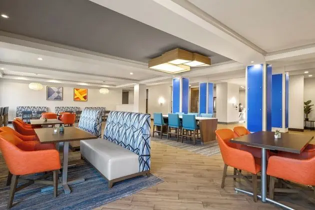 Holiday Inn Express and Suites Aiken - Dış Mekan