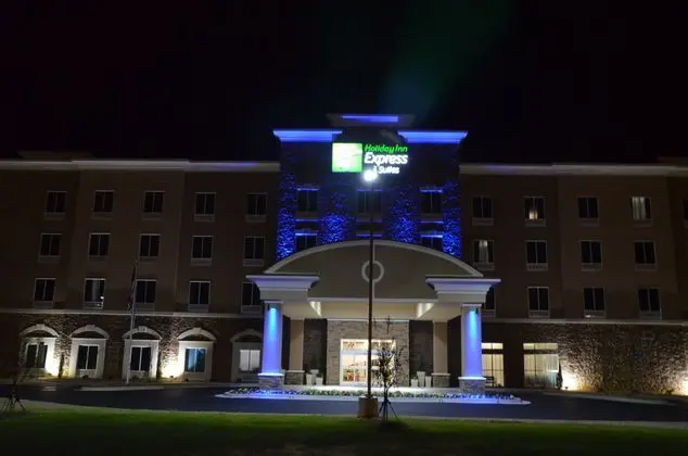 Holiday Inn Express and Suites Albany