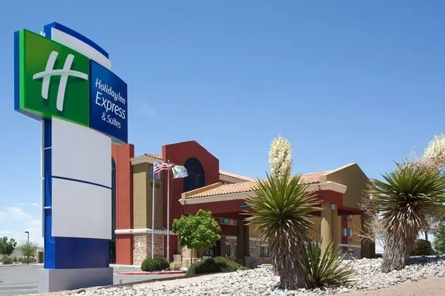 Holiday Inn Express and Suites Albuquerque N. Ball