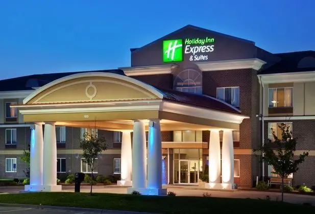 Holiday Inn Express and Suites Altoona Des Moines