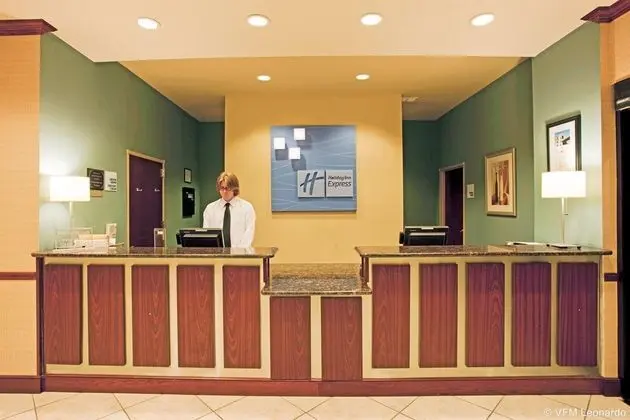 Holiday Inn Express Suites Amarillo South