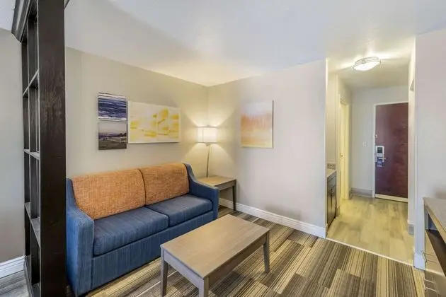 Holiday Inn Express and Suites Andrews