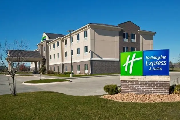 Holiday Inn Express and Suites Ankeny Des Moines