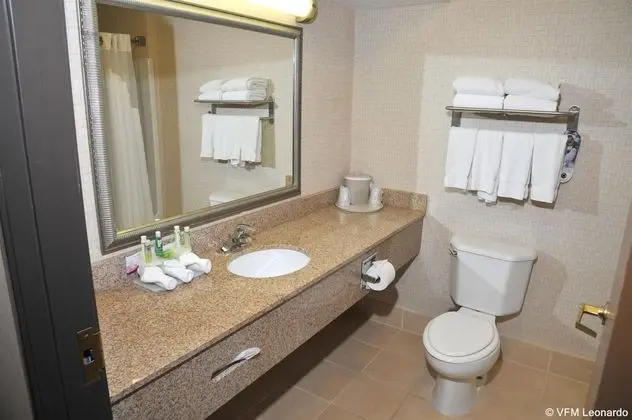 Holiday Inn Express Hotel & Suites Ashland