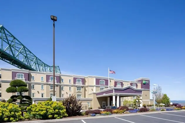 Holiday Inn Express and Suites Astoria - Dış Mekan