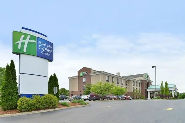 Holiday Inn Express and Suites Athens - Dış Mekan