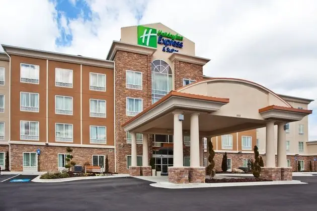 Holiday Inn Express & Suites Atlanta Airport West 