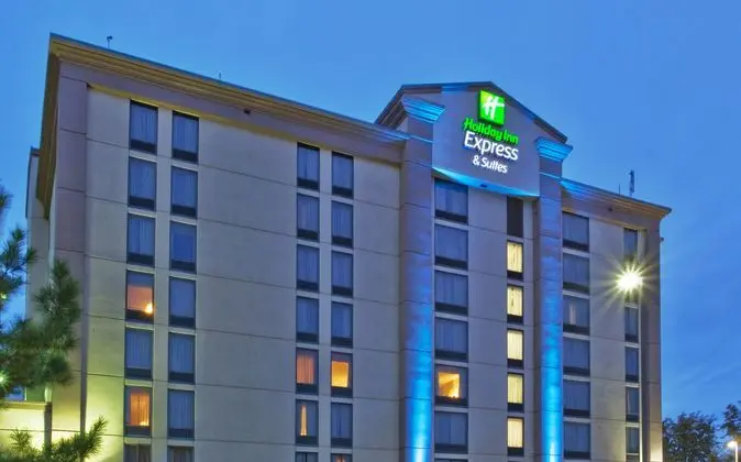 Holiday Inn Express Hotel & Suites Atlanta N-Perimeter Mall - Genel