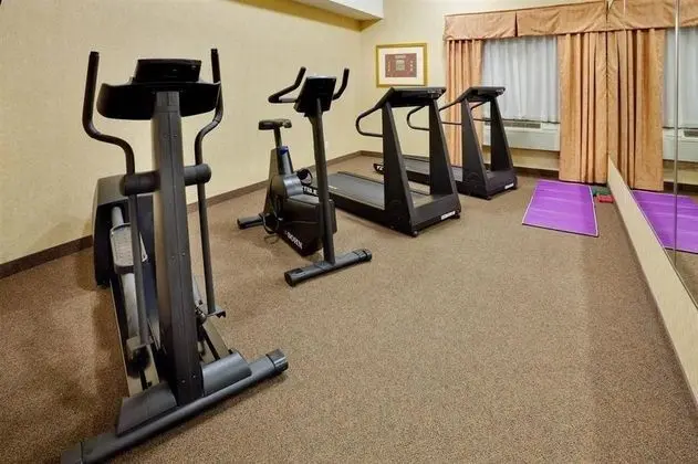 Holiday Inn Express and Suites Barrie