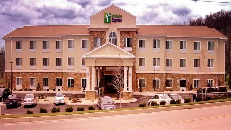 Holiday Inn Express & Suites Belle Vernon, an IHG Hotel - Dış Mekan