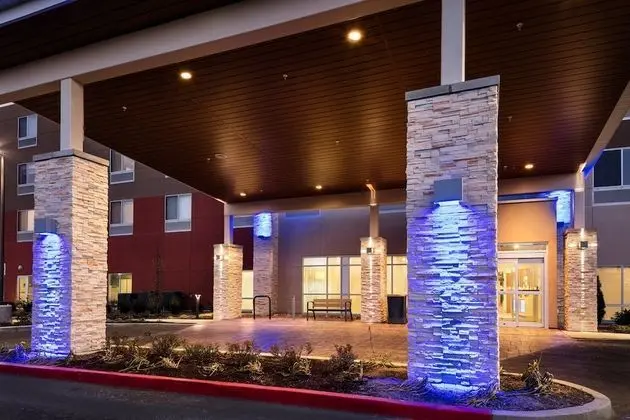 Holiday Inn Express & Suites Bend South, an IHG Hotel - Dış Mekan