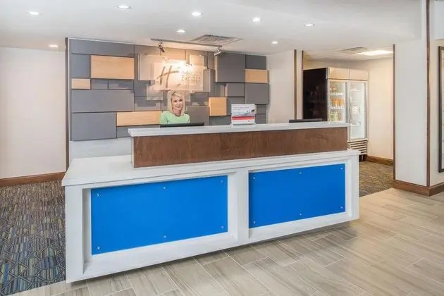 Holiday Inn Express and Suites Bismarck